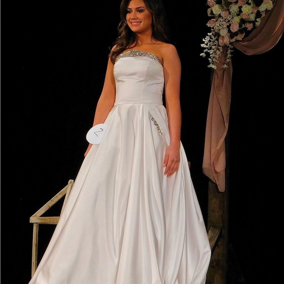 Sherri hill pageant dress strapless white - Picture 8 of 14